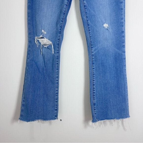 Gap Women’s High Rise Kick Fit Jean Medium Wash Size 26/2 Regular - Picture 2 of 12